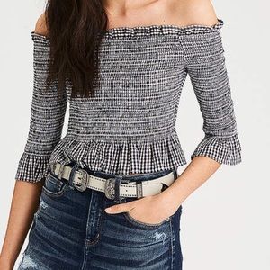 LIKE NEW AMERICAN EAGLE off the shoulder crop top